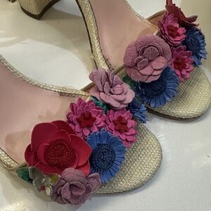 Kate Spade Floral Aplique Heels Obelie EUC Size 7